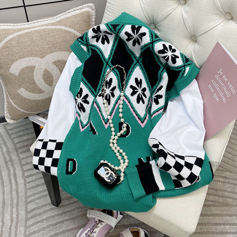 Bộ Áo sweater Dệt Kim Màu Xanh Lá + Áo Khoác Sát Nách Kiểu retro Thời Trang Mùa Thu 2022 Cho Bạn Gái