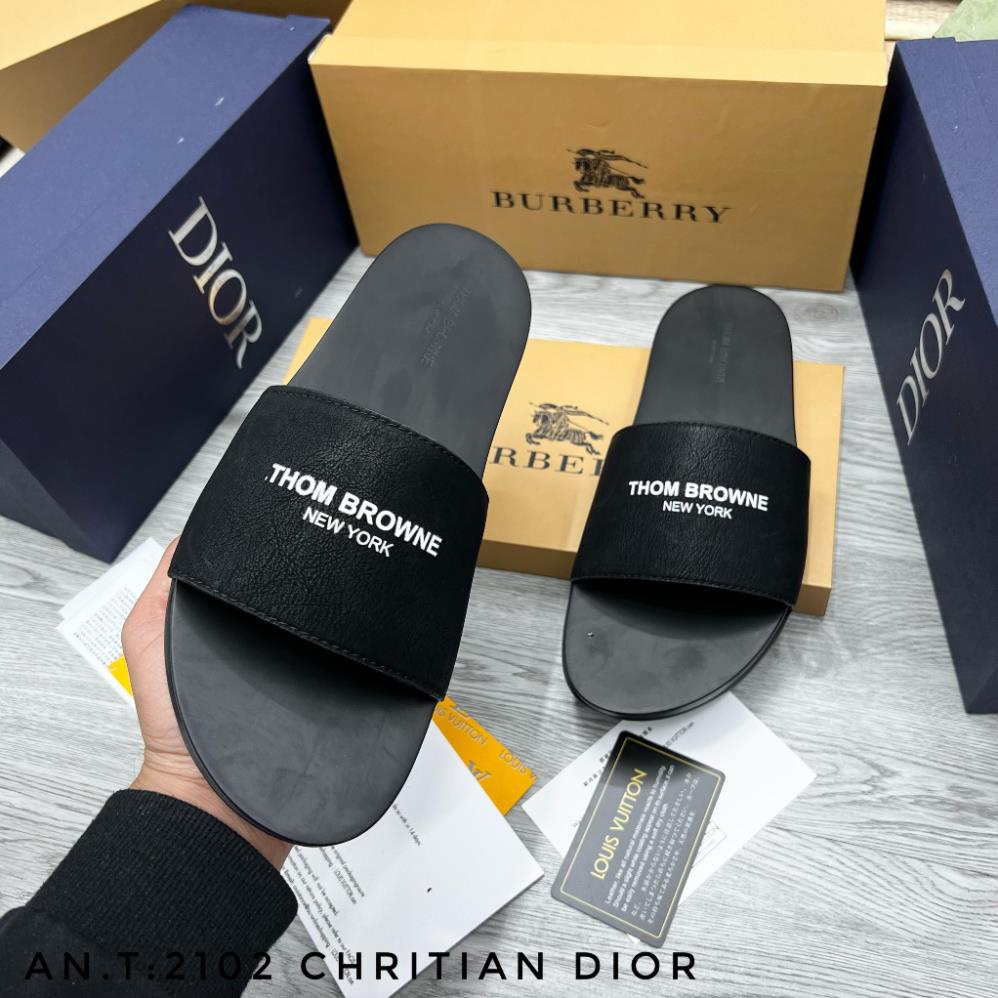 DÉP NAM D.I.O.R QUAI NGANG DA BÒ 100% CAO CẤP CHỮ TRẮNG FULL BILL BOX