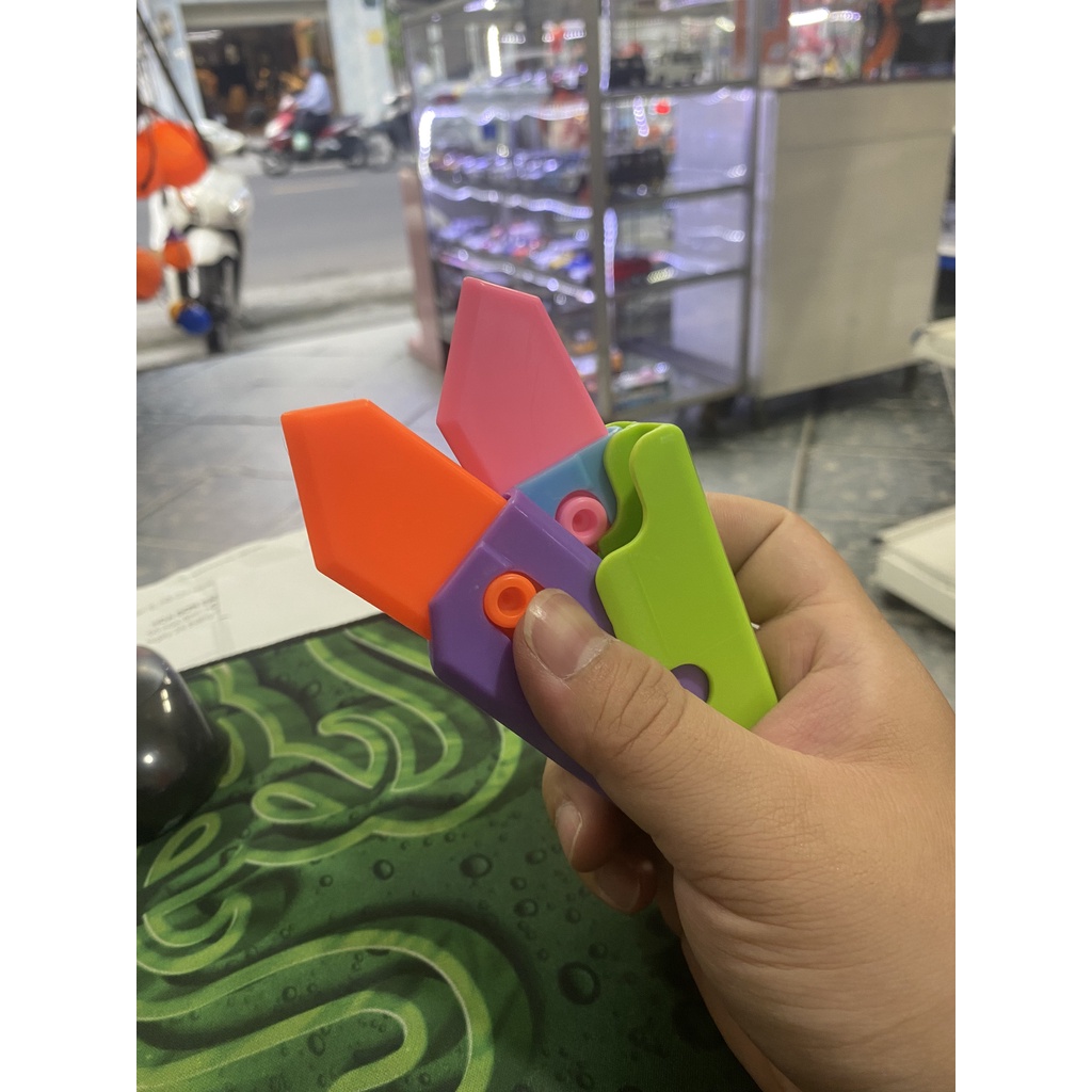 Đồ Chơi in Hình 3D 1911 Mini ,  Cà Rốt Trọng Lực Phát Sáng Nhiều Loại Màu Ngẫu Nhiên