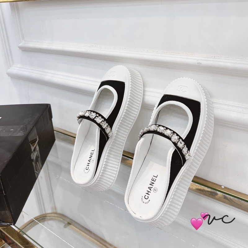 Sục quai đá đúp đế