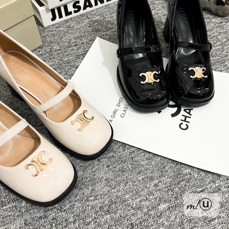 Giày cao gót mũi tròn khuy chữ hàng TEAHOO