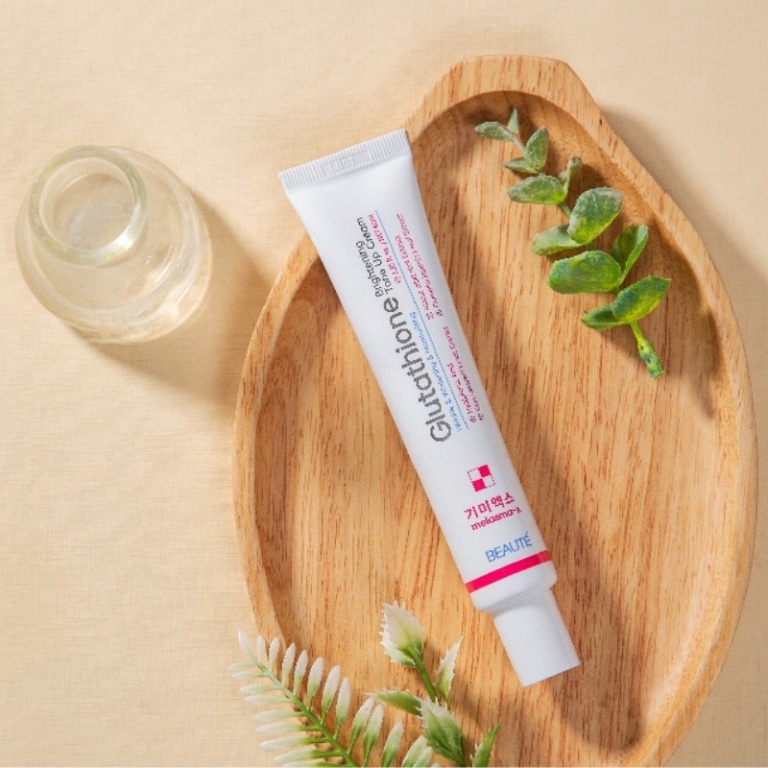 Kem dưỡng trắng da Melasma-X 3D Glutathione Brightening Tone Up Cream 40ml - MTO