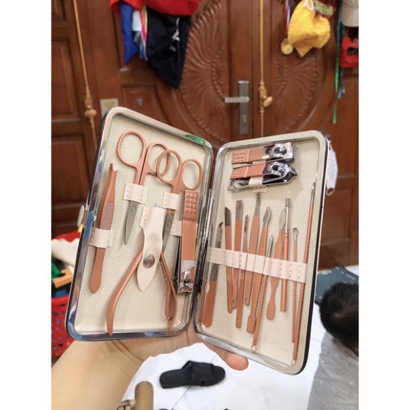 Bộ dụng cụ bấm móng 18 món cao cấp - Bộ bấm móng tay 18 món cao cấp kèm hộp