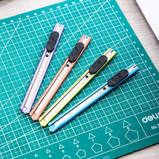 Dao rọc giấy deli 2066