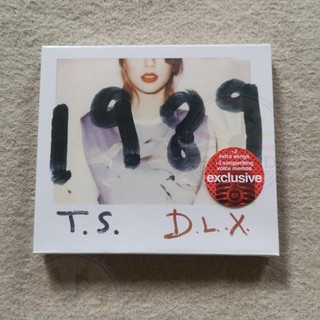Taylor swift - 1989 deluxe edition cd with 13 polaroids