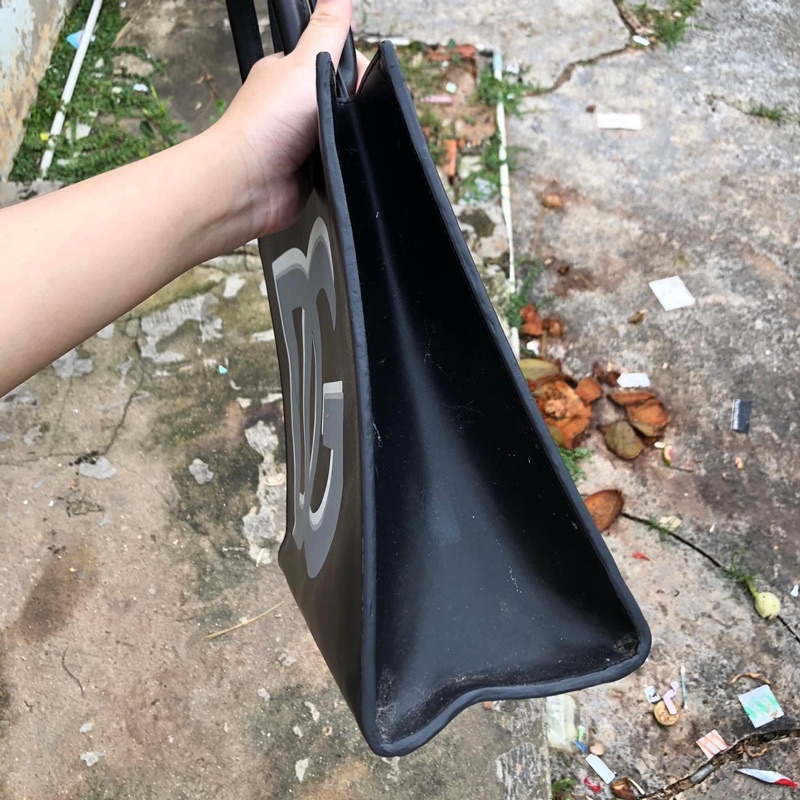 Túi si hiệu dáng công sở