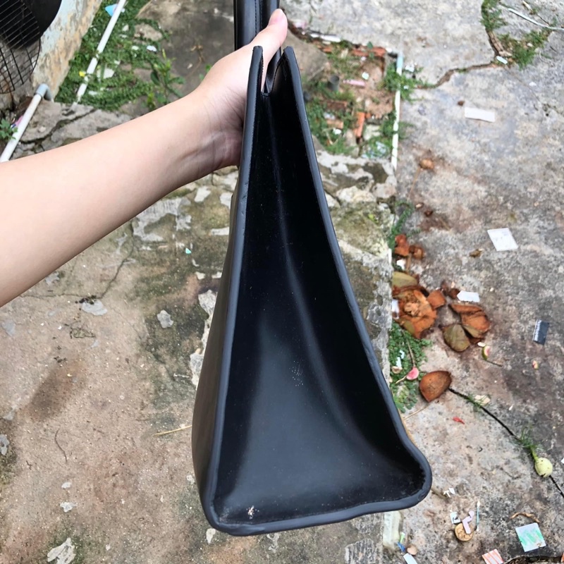 Túi si hiệu dáng công sở