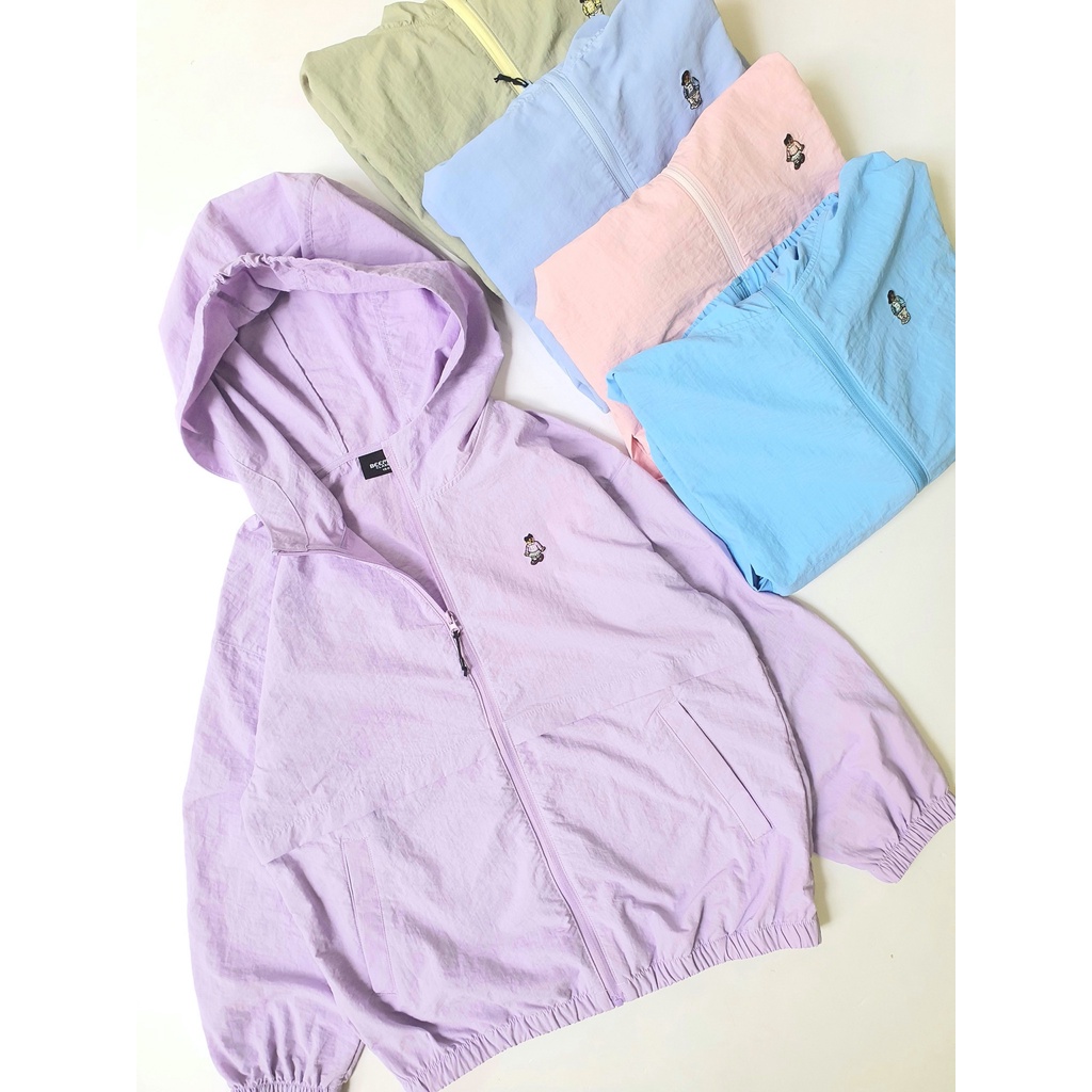 Áo khoác gió Bee Mon trơn màu pastel thêu gấu size 120-160