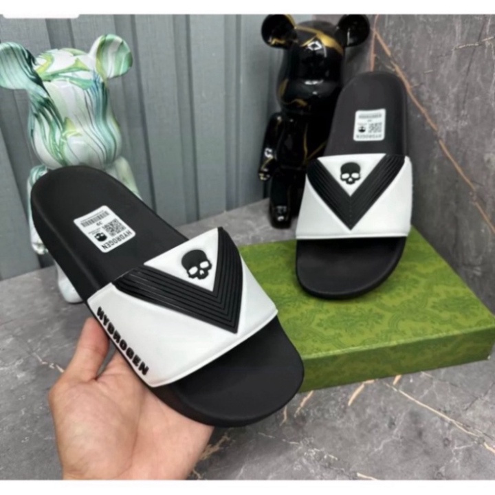 Dép Quai Ngang Nam Nữ Hydrogen, Dép đầu lâu V quai dép dầy dặn