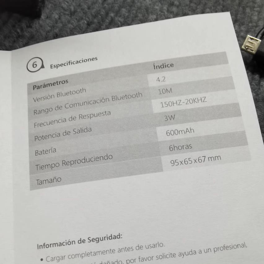 Loa Bluetooth cube x thời trang siêu trầm