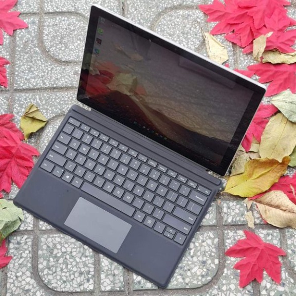 🔺 𝐒𝐮𝐫𝐟𝐚𝐜𝐞 𝐏𝐫𝐨 𝟕- 𝐏𝐫𝐨 𝟔 Kèm Bàn Phím