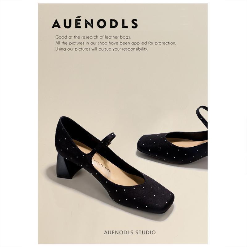 Giày Cao Gót Mũi Vuông Đế Dày Họa Tiết Chấm Bi Xinh Xắn Dành Cho Nữ