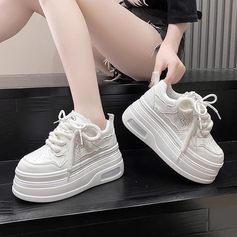 Giày Thể Thao Đế Dày Màu Trắng Thiết Kế Mới Năng Động Thời Trang