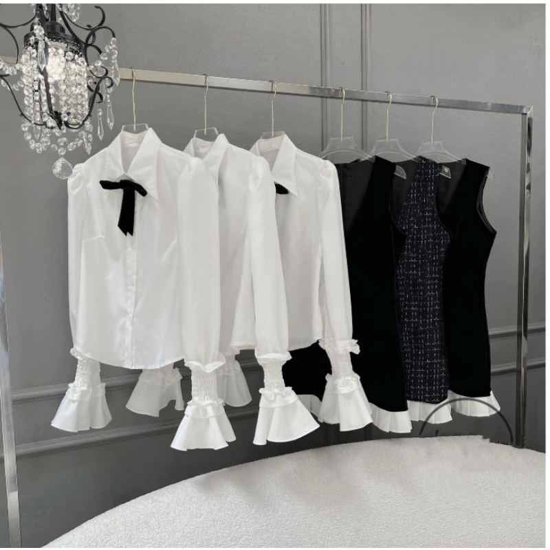 Set 2 món áo sơ mi + yếm xếp li nhung - bố