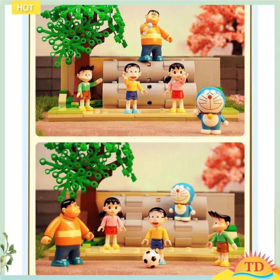 Đồ Chơi Xếp Hình Lắp Ráp Doraemon Keeppley K20409 Bộ Sân Bóng Tuổi Thơ