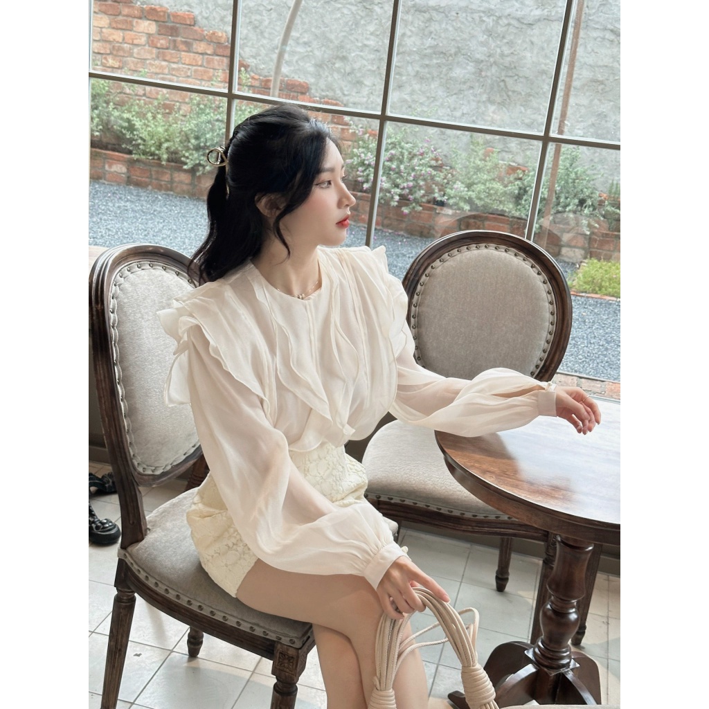 RECHIC Áo kiểu Jessy dáng sơ mi bèo ngực tay bồng nút cài tiểu thư tinh tế