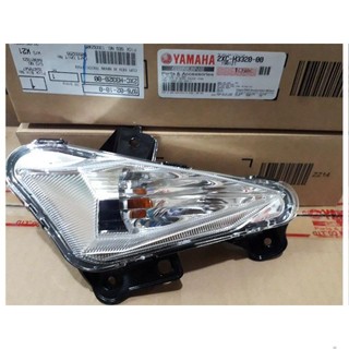 Xi nhan trước bên phải Nouvou 6 Yamaha chính hãng tại shop.