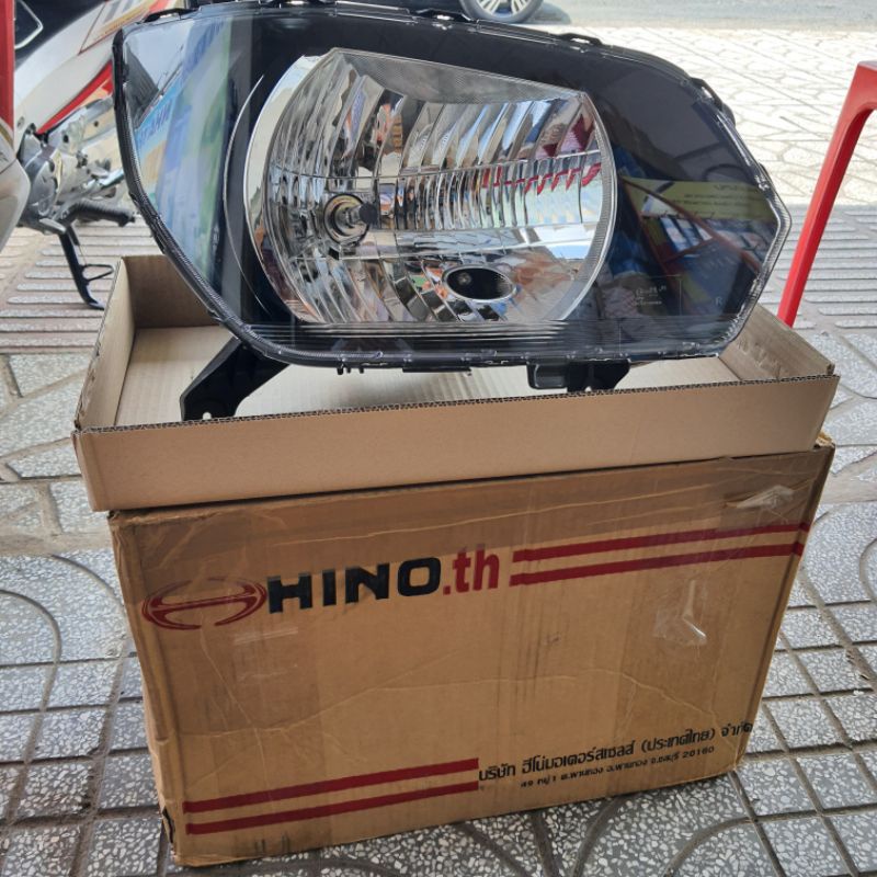 ĐÈN PHA HINO 500 EURO 4 CHUẨN XỊN THAILAN GIÁ 1 CÁI