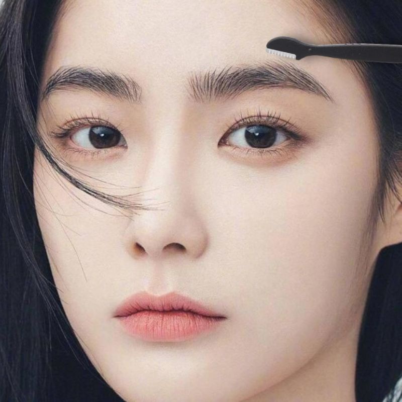 Dao Cạo Lông Mày Cán Dài Kai Groom 938531-HC1161