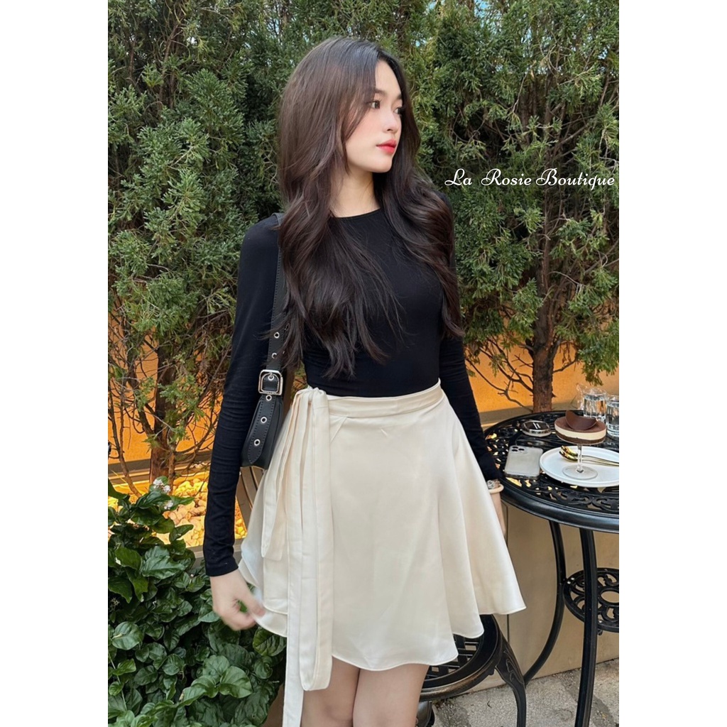 Áo thun ôm tay dài hở lưng La Rosie Boutique thun co giãn mềm mịn tôn dáng