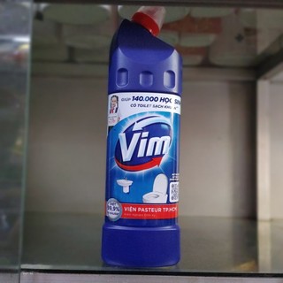 Tẩy bồn cầu Vim