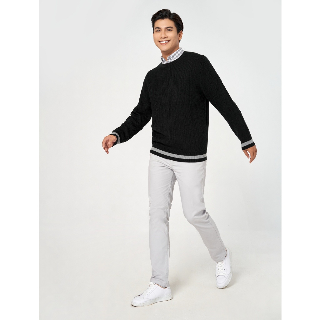 Áo len nam CANIFA dài tay cổ tròn họa tiết kẻ ngang 8TE22W004