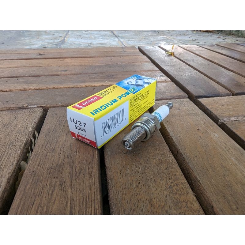 Bugi Denso Iridium Power - IU27 (chân dài)