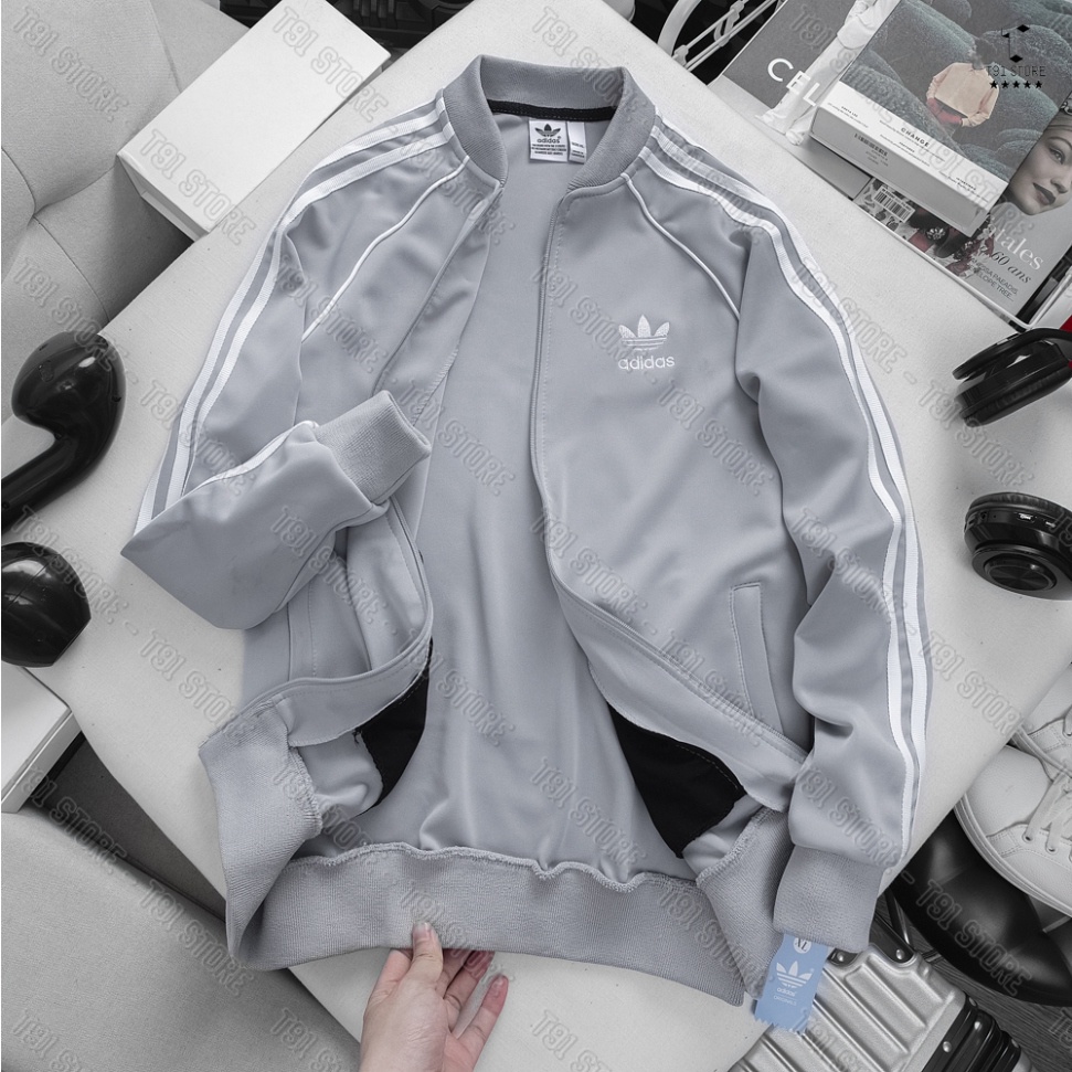 Áo Adidas Ghi Xám Thể Thao Nam Vải UMI Dày Co Giãn Khóa Chống Nước Áo Khoác 3 Sọc kẻ Trắng