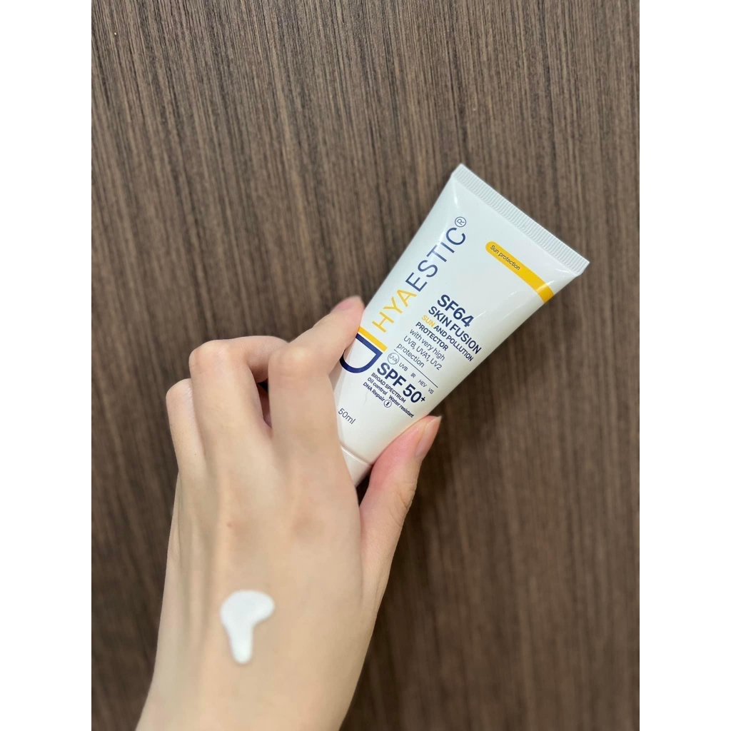 Kem chống nắng Hyaestic Skin Fusion SF64 Sun And Pollution Protector SPF50+