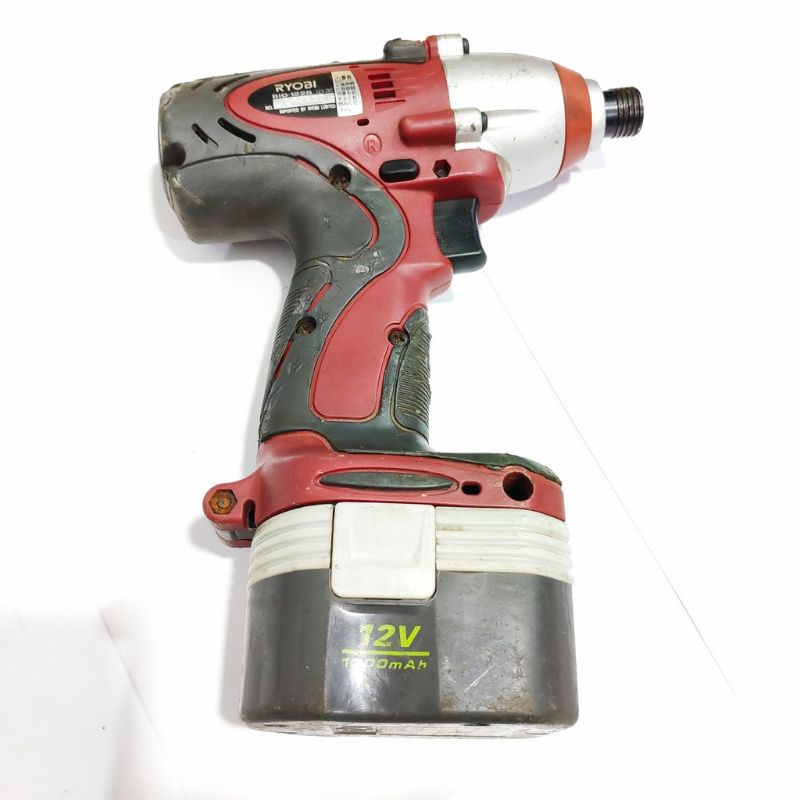 Máy bắn vít Ryobi 1225 12v