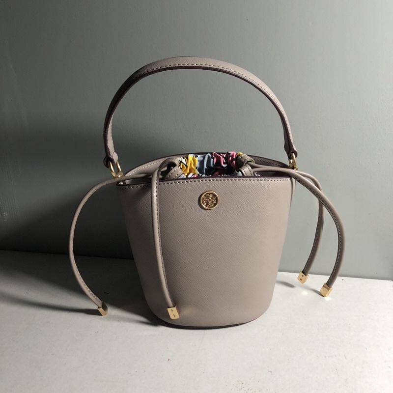 Túi si hiệu Tory B.uck