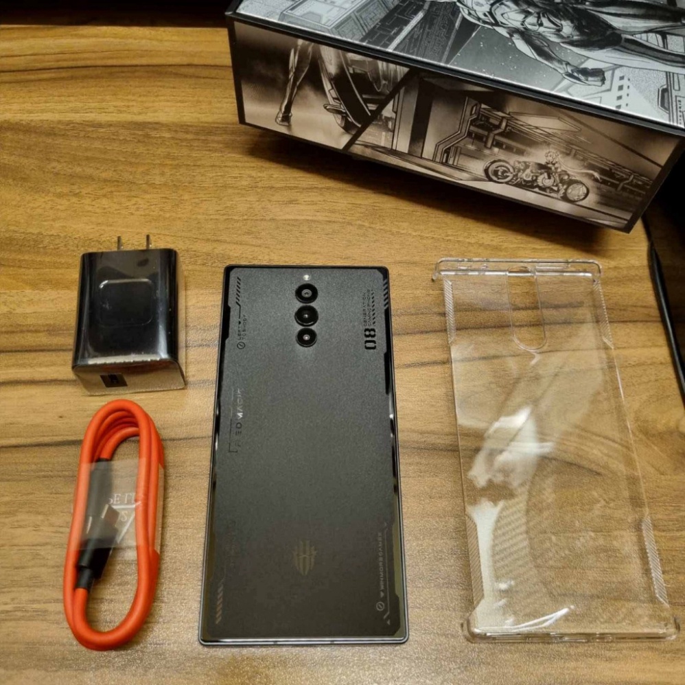 Điện thoại Nubia Red Magic 8 Pro, Magic 8 Pro Plus - Hàng nhập khẩu