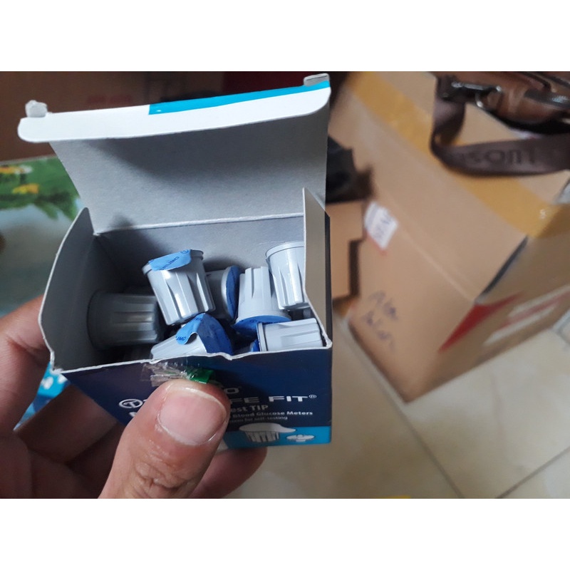 QUE THỬ ĐƯỜNG HUYẾT TERUMO MEDISAFE FIT