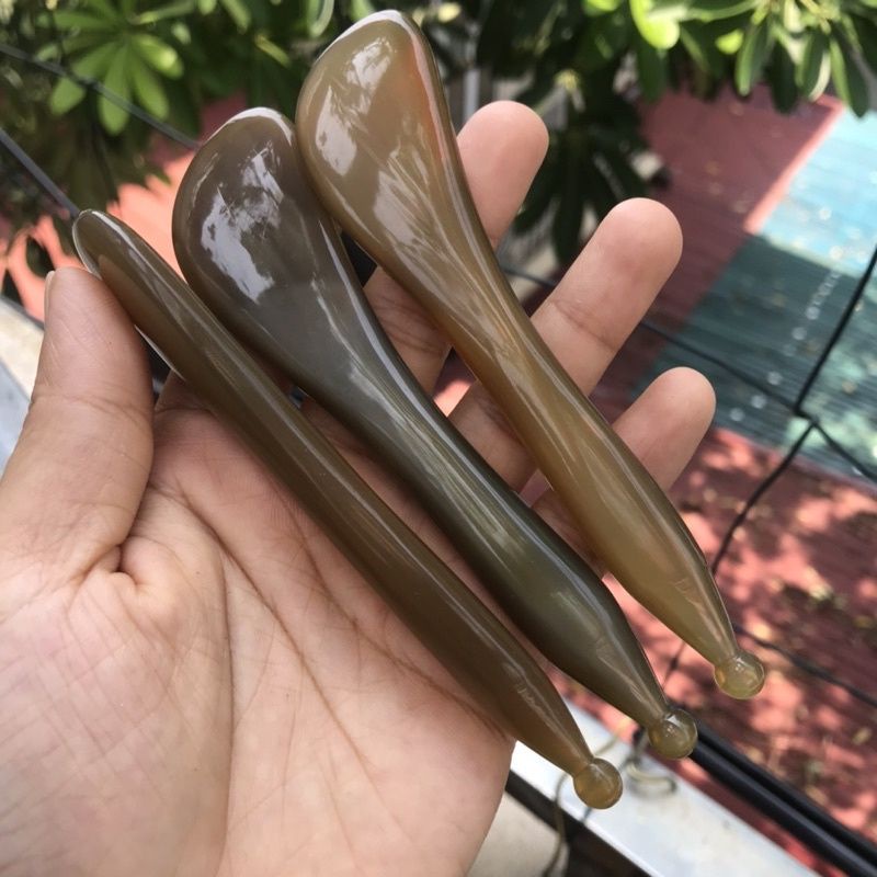 Dụng cụ Cạo gió sừng hàng VIP - dày trên 9mm - đánh bay vết nhăn da mặt Hahanco MH842