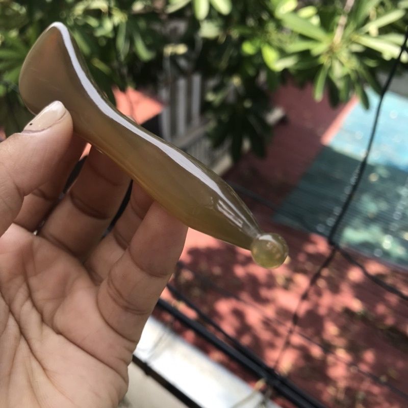 Dụng cụ Cạo gió sừng hàng VIP - dày trên 9mm - đánh bay vết nhăn da mặt Hahanco MH842