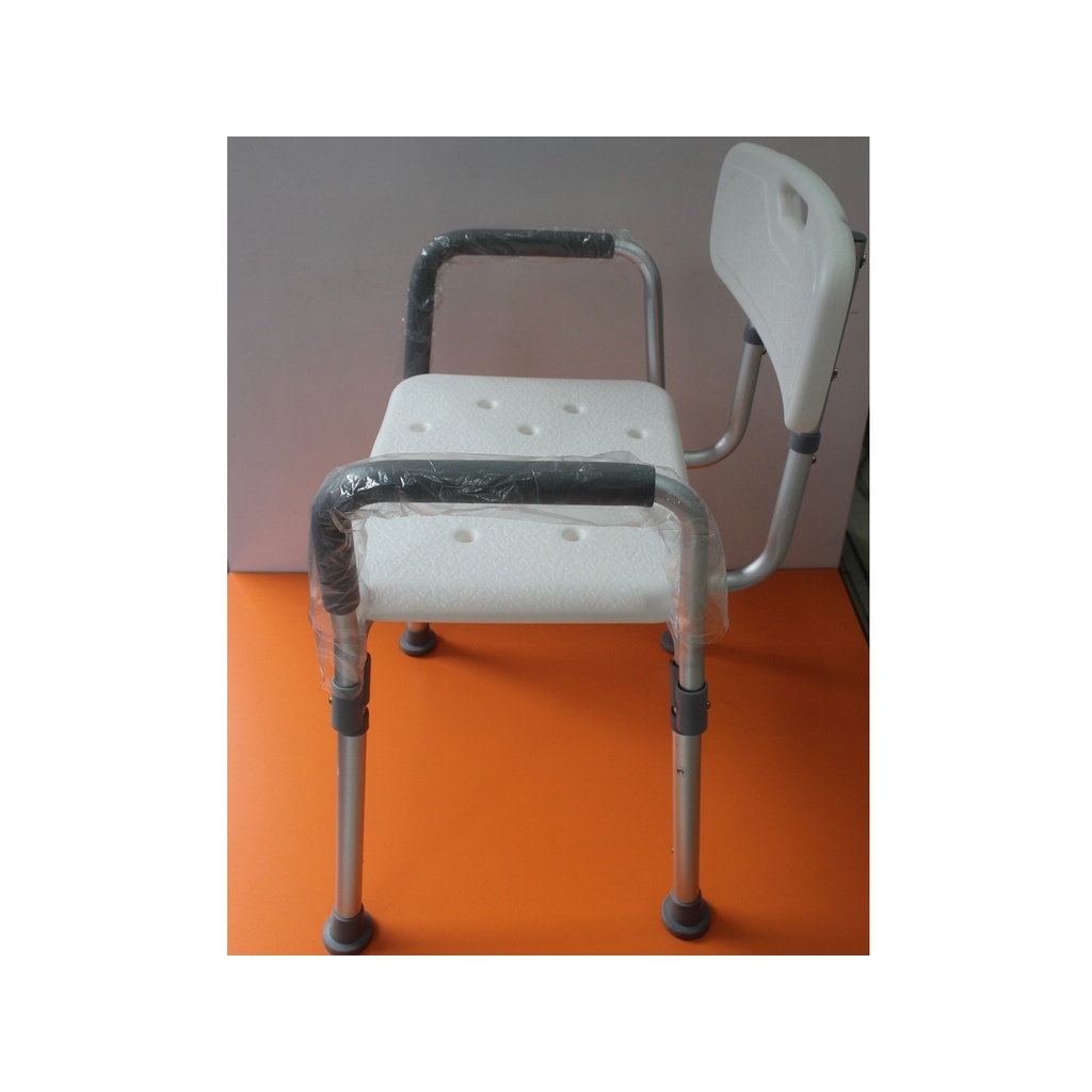 Ghế tắm cho bệnh nhân, người già có tay cầm