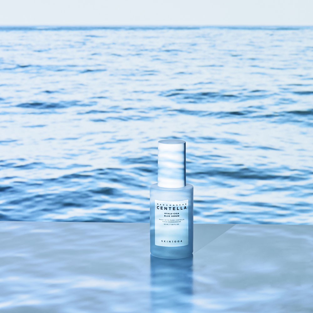 Tinh Chất Cấp Ẩm - Làm Dịu & Dưỡng Sáng Da Madagascar Centella Hyalu-Cica Blue Serum SKIN1004 50ml