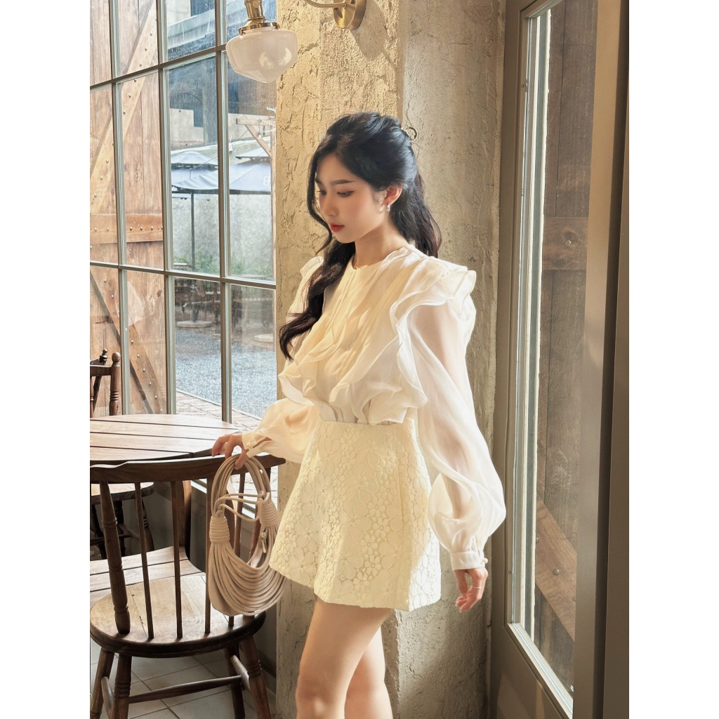 RECHIC Áo kiểu Jessy dáng sơ mi bèo ngực tay bồng nút cài tiểu thư tinh tế