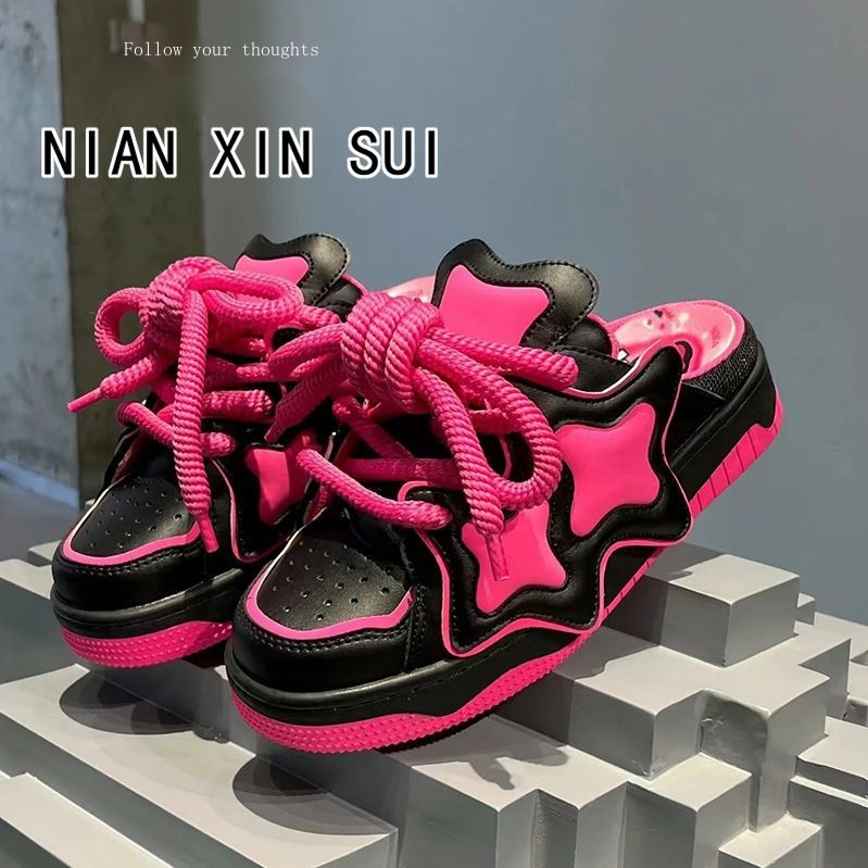 Sóng nhiệt đang đến và xu hướng quốc gia nhỏ và hạnh phúc. Dép pamine Phong Cách Đường Phố Vào Mùa Hè