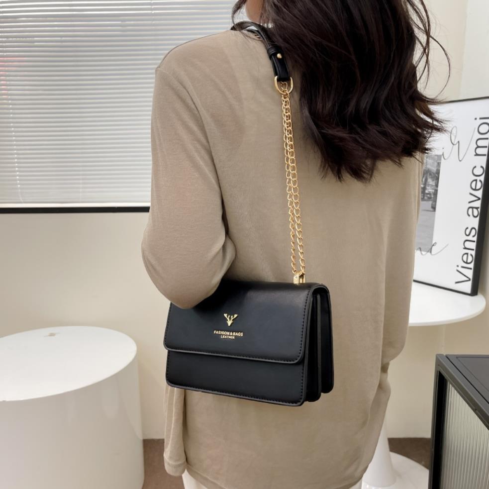 Ok Túi xách nữ hot trend Hàn Quốc túi nữ đeo chéo sang chảnh đi tiệc đi chơi dáng vuông nhiều ngăn 2 màu trắng đen TN01