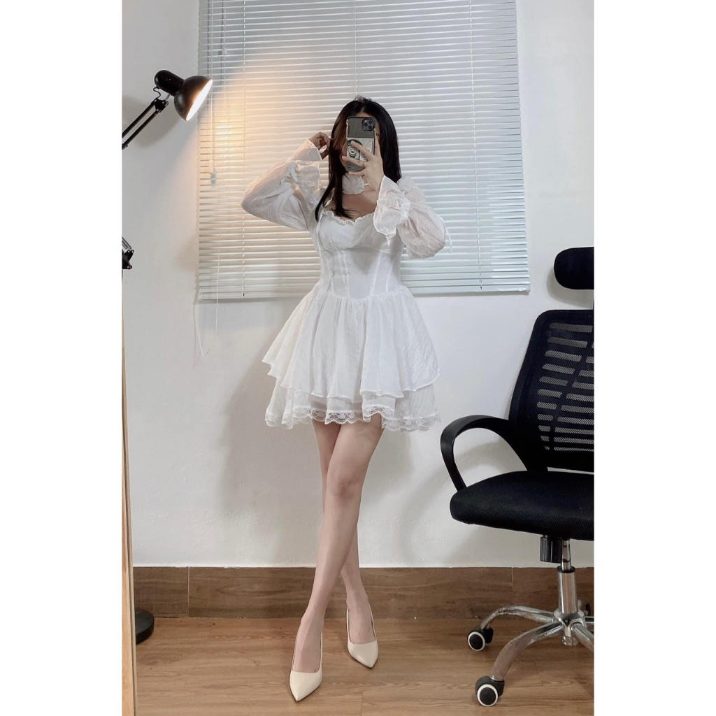 Đầm voan trắng bèo tầng tay loe kèm chocker hoa cổ Rossy Fashion - 051123