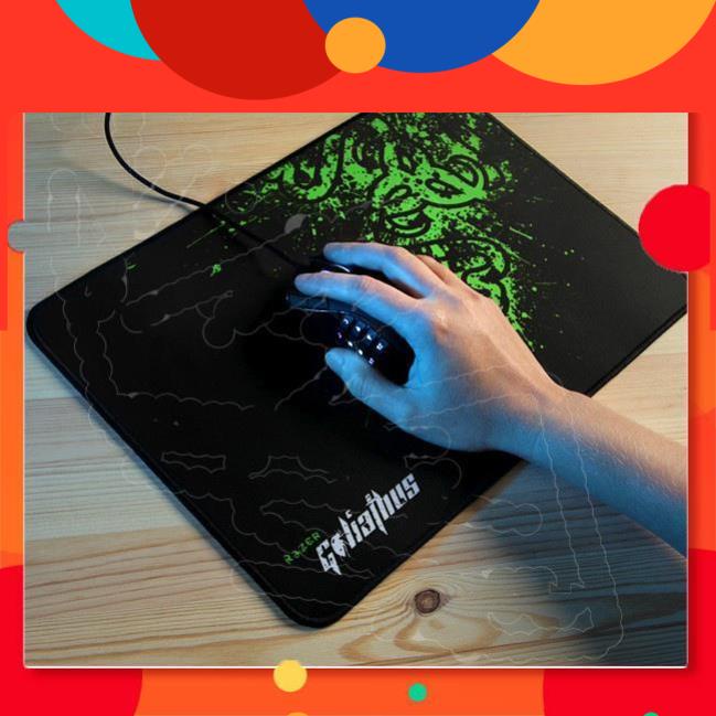 Miếng lót chuột Razer