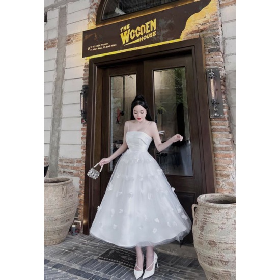 Đầm cup lưới xoè