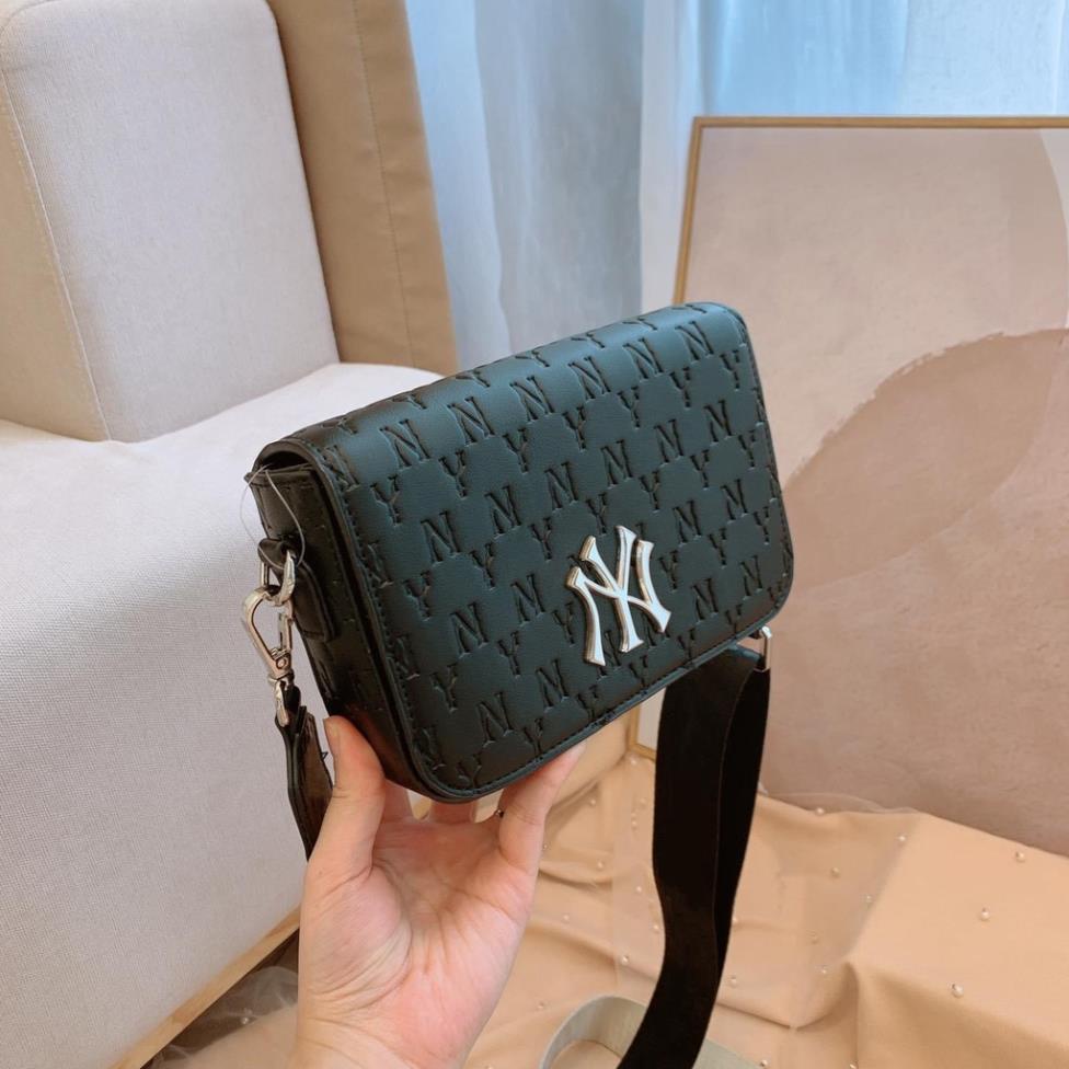 Túi xách nữ đẹp đi chơi túi chéo nữ dáng xinh thiết kế thanh lịch 2 màu trắng đen cá tính hot TN09