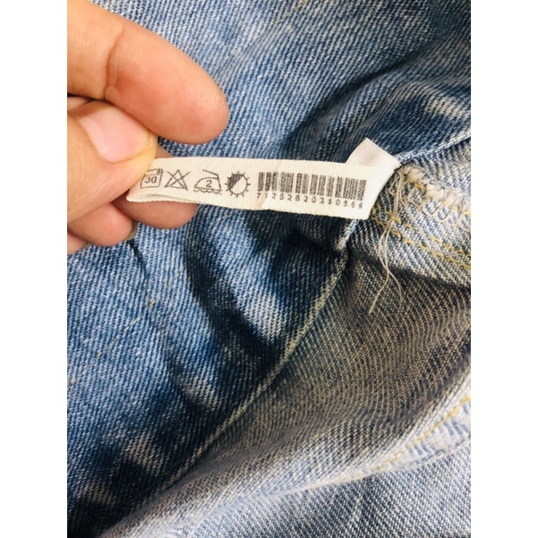 Chân váy jean dài cạp cao có mã vạch 39k/1 chiếc