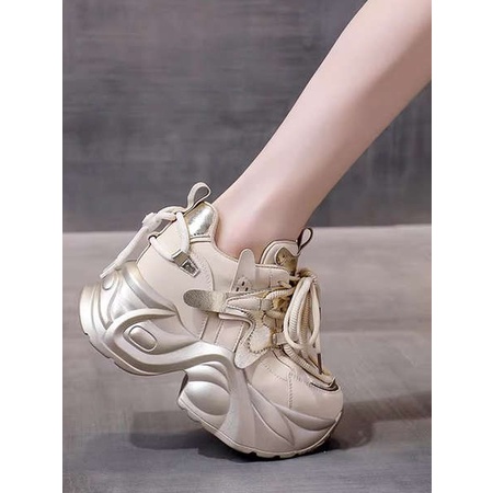 Giày thể thao nữ đen giày thể thao nữ trắng Giày chunky sneaker đế dày mẫu hot mẫu nữ 2023 mẫu mới mùa thu đông giày thể thao thường ngày người nhỏ tăng chiều cao bên trong