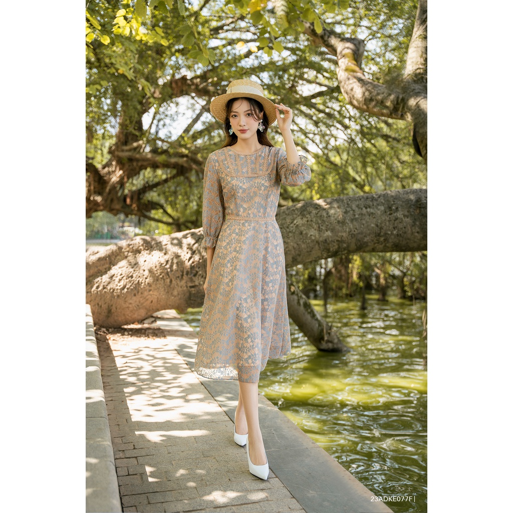 Đầm ren tay ngắn dáng xòe Eva de Eva 23ADKE077F