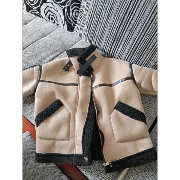 Áo Khoác Da Lộn Lót Lông Xù 2 Màu Dáng Rộng