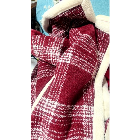 Áo Khoác Dạ Kẻ Đen Đỏ Lót Lông Dày Khóa Kéo