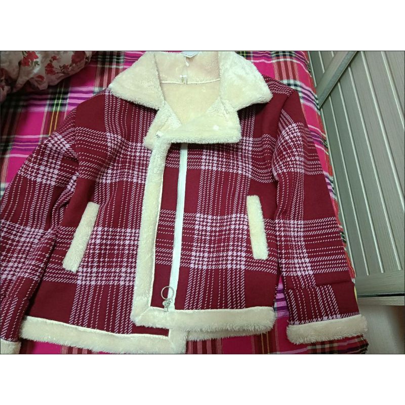 Áo Khoác Dạ Kẻ Đen Đỏ Lót Lông Dày Khóa Kéo